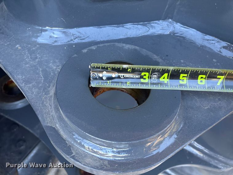 image for item EA7017 Smart Charm SCGB200-CAT320D-42gp excavator bucket