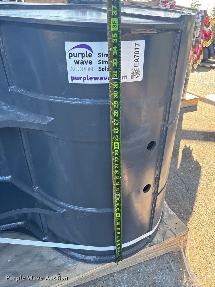 image for item EA7017 Smart Charm SCGB200-CAT320D-42gp excavator bucket