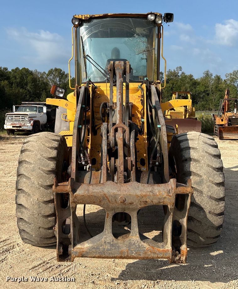image for item EA7018 2006 Volvo L70E wheel loader