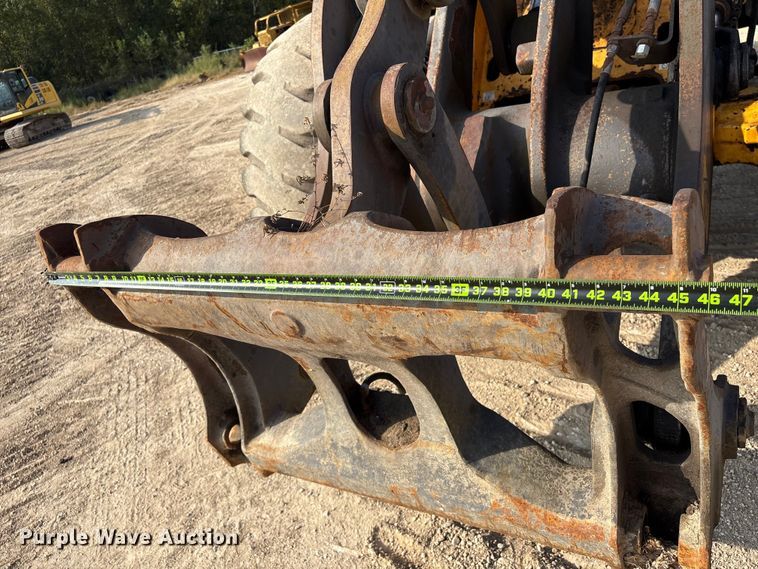 image for item EA7018 2006 Volvo L70E wheel loader