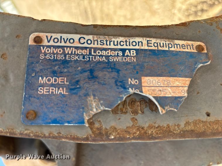 image for item EA7018 2006 Volvo L70E wheel loader