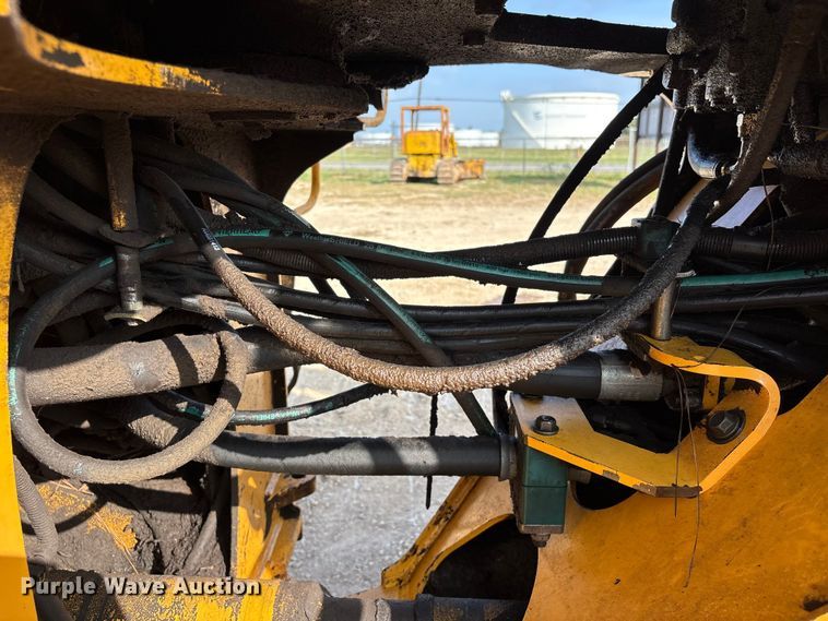 image for item EA7018 2006 Volvo L70E wheel loader