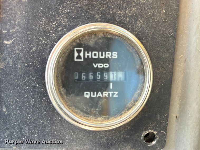 image for item EA7018 2006 Volvo L70E wheel loader