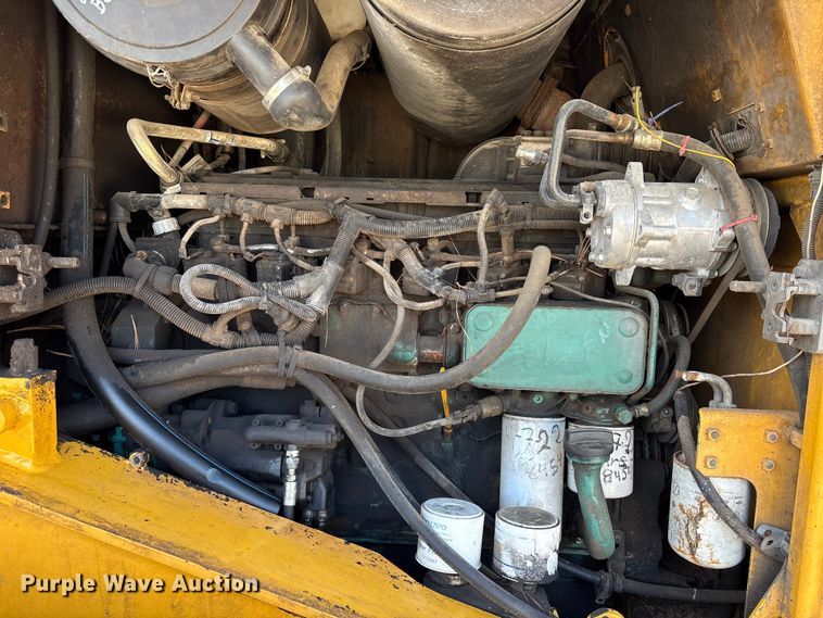 image for item EA7018 2006 Volvo L70E wheel loader