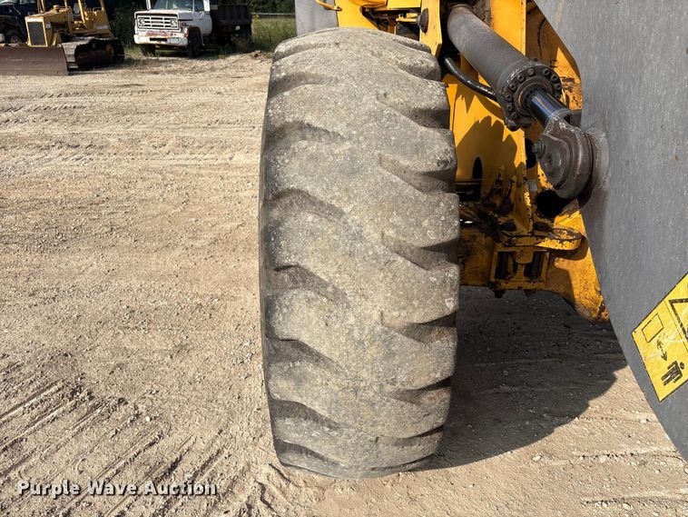 image for item EA7018 2006 Volvo L70E wheel loader