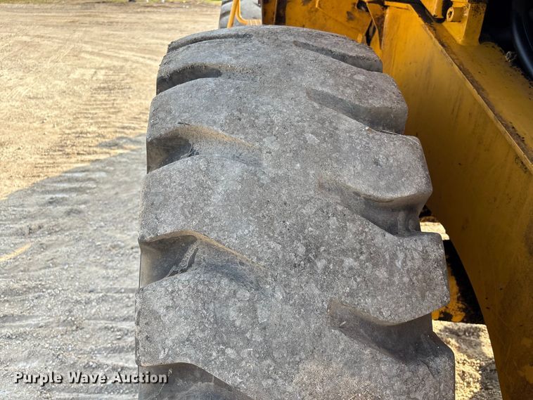 image for item EA7018 2006 Volvo L70E wheel loader