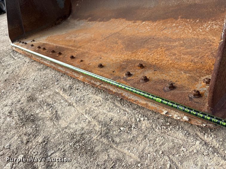 image for item EA7019 Volvo 82602 loader bucket