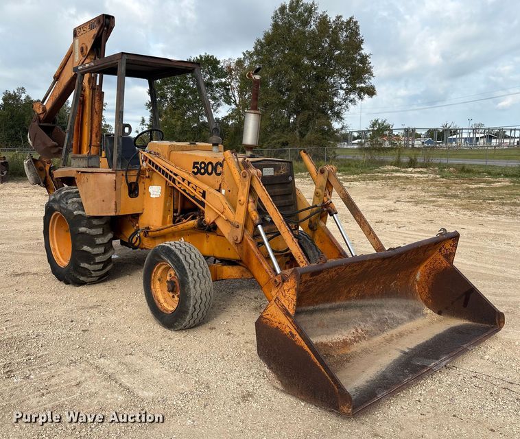 image for item EA7020 1978 Case 580C backhoe