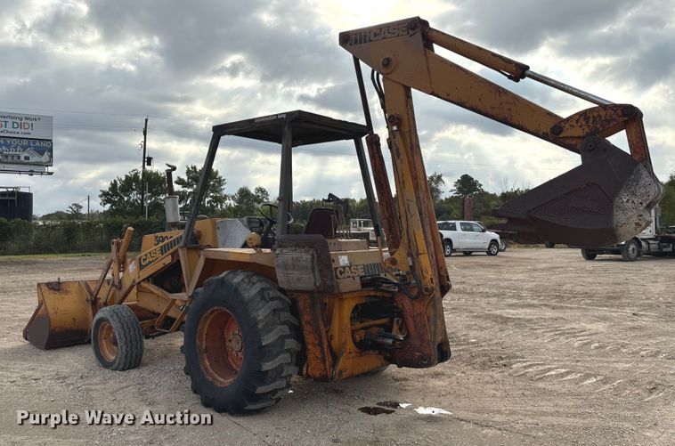 image for item EA7020 1978 Case 580C backhoe