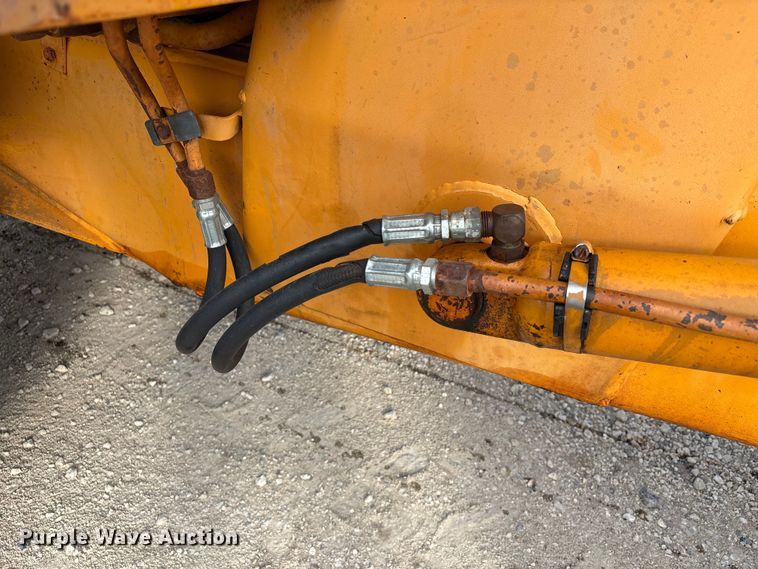 image for item EA7020 1978 Case 580C backhoe