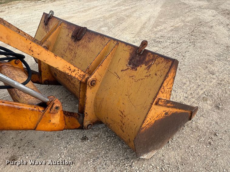 image for item EA7020 1978 Case 580C backhoe