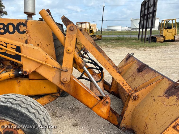 image for item EA7020 1978 Case 580C backhoe