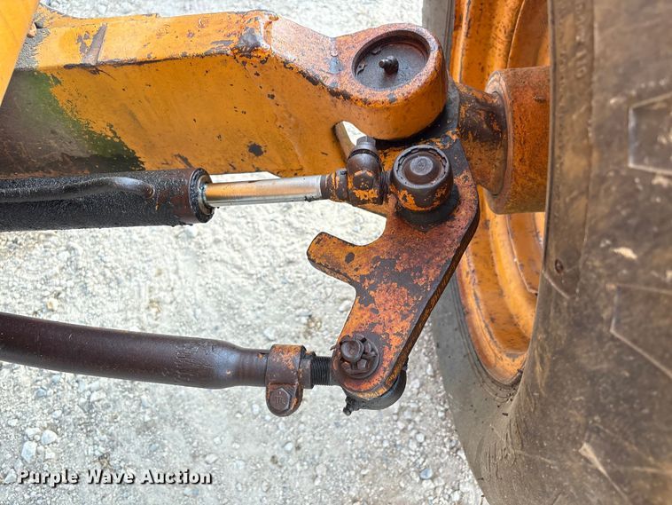 image for item EA7020 1978 Case 580C backhoe
