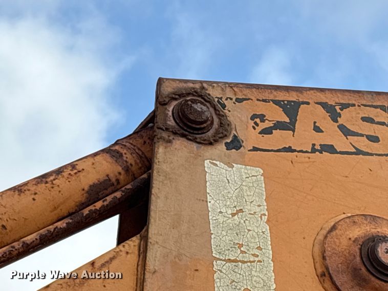 image for item EA7020 1978 Case 580C backhoe