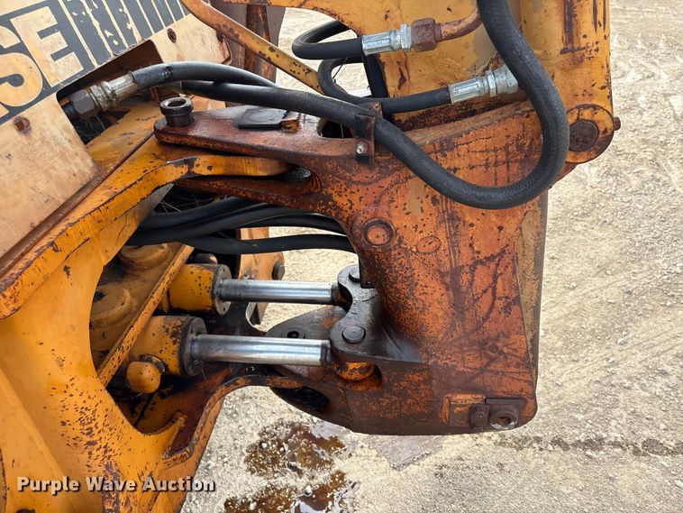 image for item EA7020 1978 Case 580C backhoe