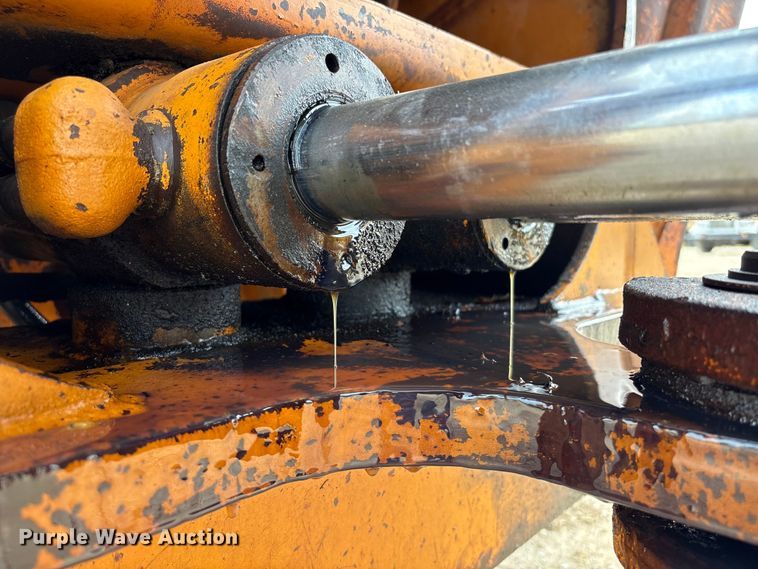 image for item EA7020 1978 Case 580C backhoe