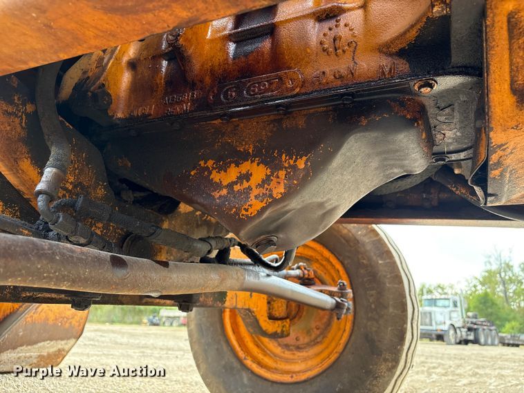 image for item EA7020 1978 Case 580C backhoe