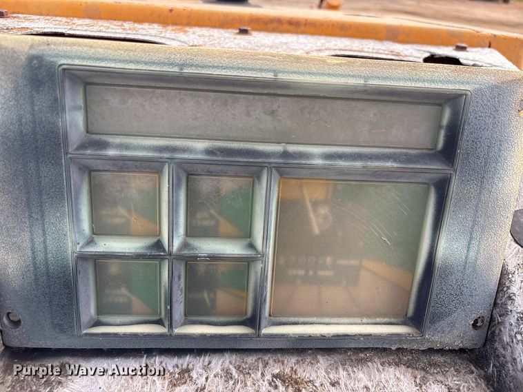 image for item EA7020 1978 Case 580C backhoe