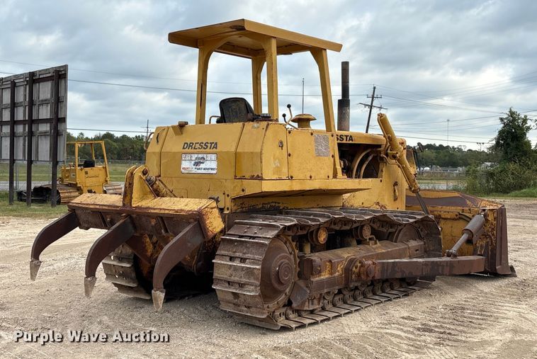 image for item EA7021 Dresser TD15E dozer