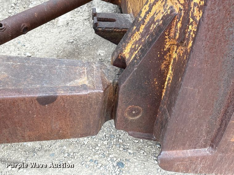 image for item EA7021 Dresser TD15E dozer