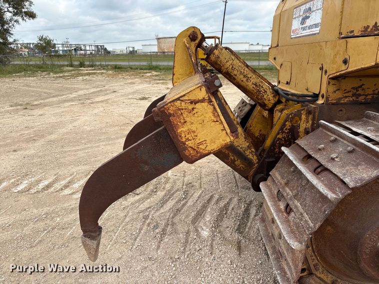 image for item EA7021 Dresser TD15E dozer