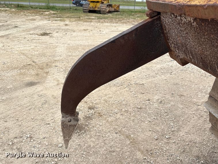 image for item EA7021 Dresser TD15E dozer