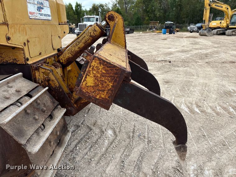 image for item EA7021 Dresser TD15E dozer