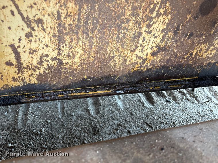 image for item EA7021 Dresser TD15E dozer