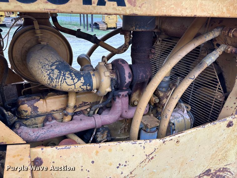 image for item EA7021 Dresser TD15E dozer