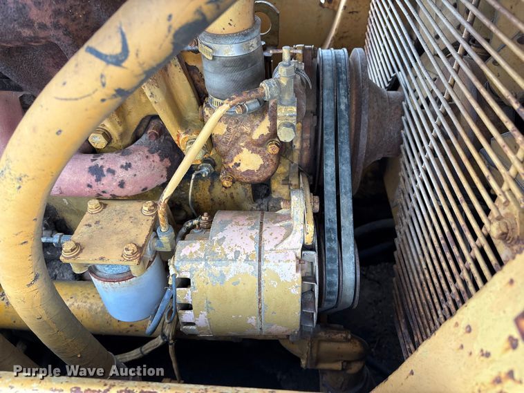 image for item EA7021 Dresser TD15E dozer