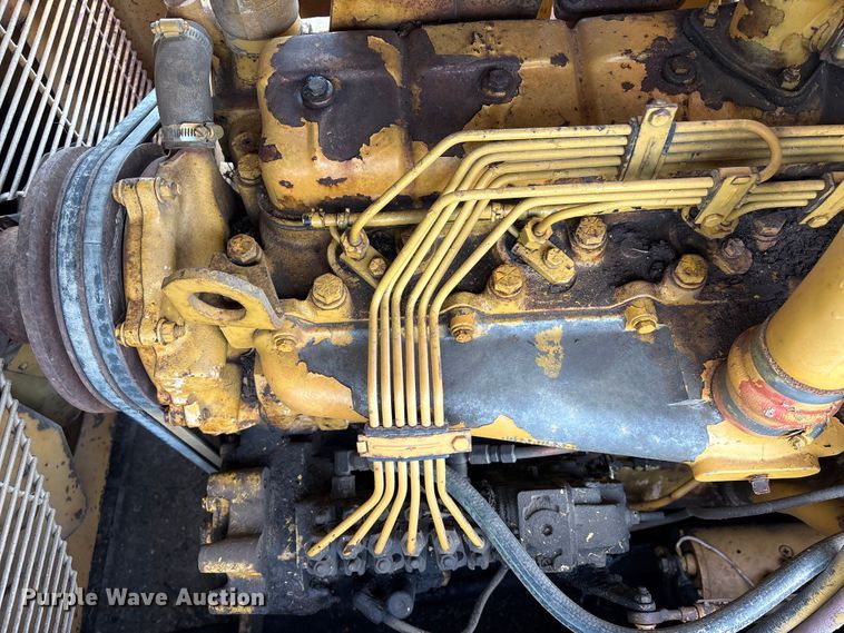 image for item EA7021 Dresser TD15E dozer