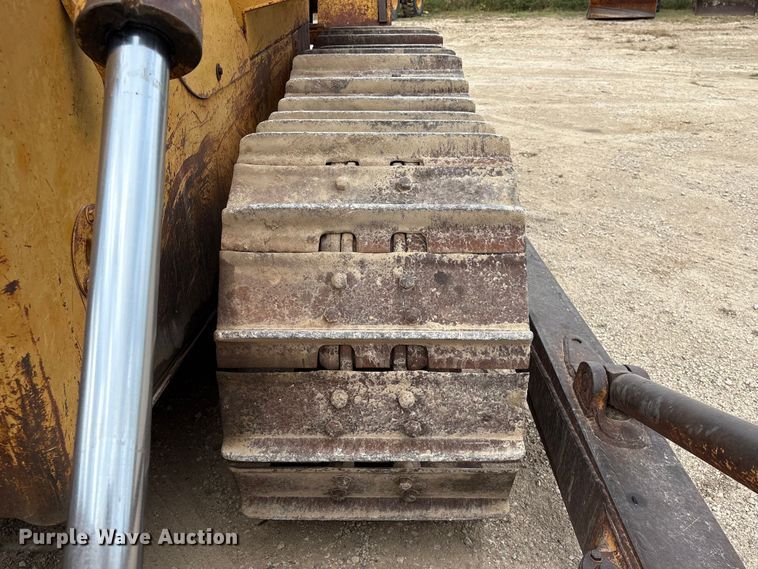 image for item EA7021 Dresser TD15E dozer