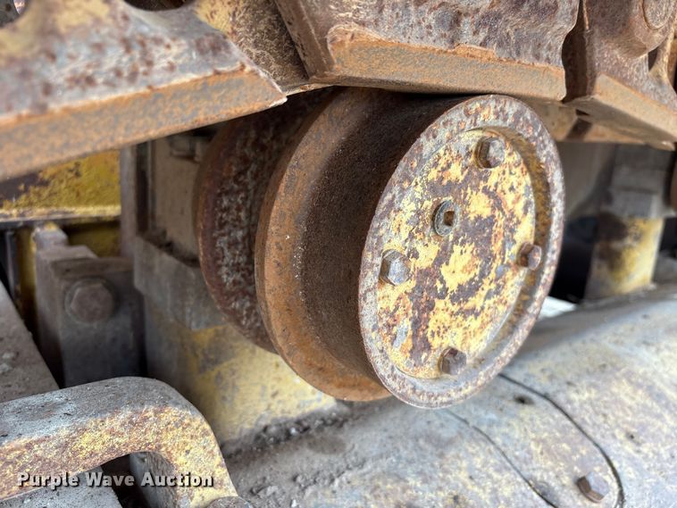 image for item EA7021 Dresser TD15E dozer