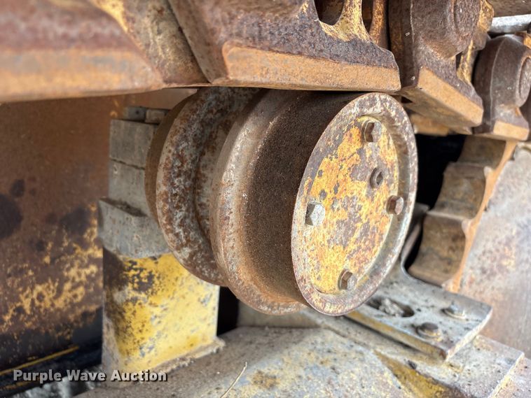 image for item EA7021 Dresser TD15E dozer