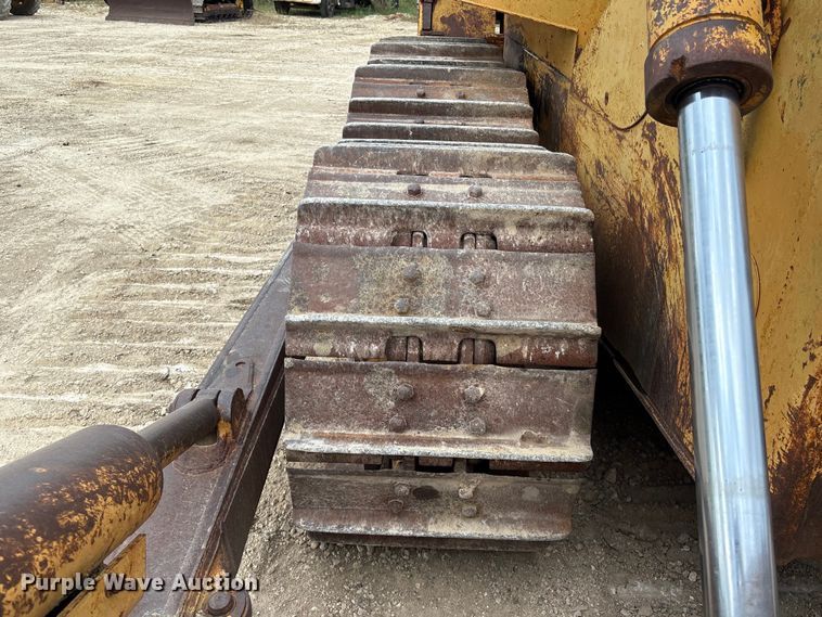 image for item EA7021 Dresser TD15E dozer