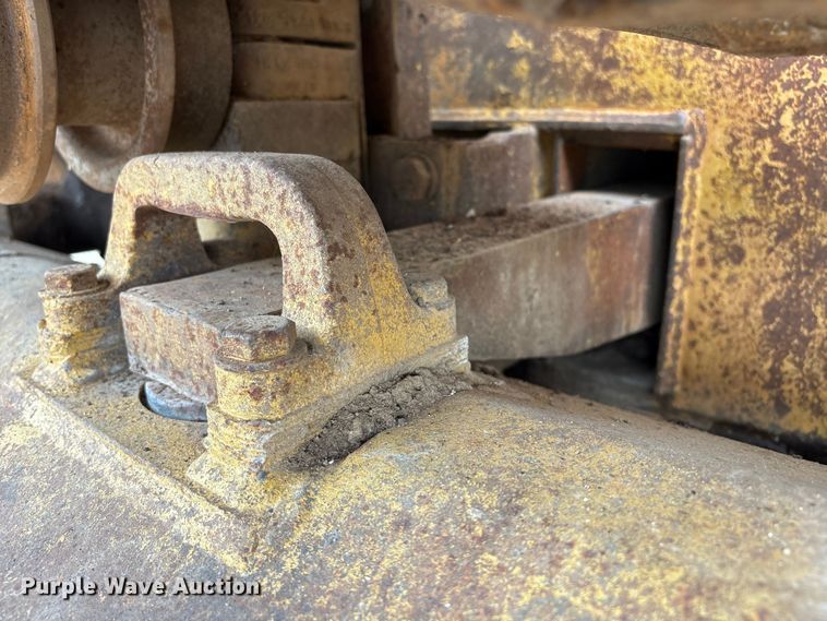 image for item EA7021 Dresser TD15E dozer