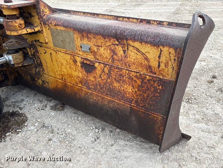 image for item EA7022 1988 Caterpillar D3C dozer