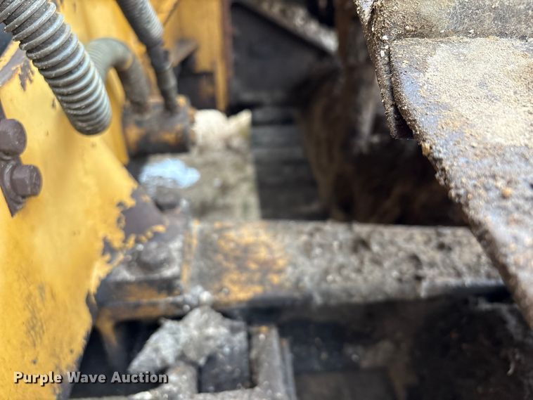 image for item EA7022 1988 Caterpillar D3C dozer