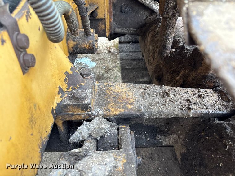 image for item EA7022 1988 Caterpillar D3C dozer