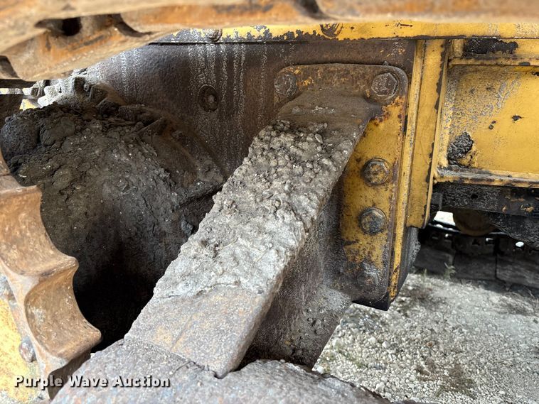 image for item EA7022 1988 Caterpillar D3C dozer