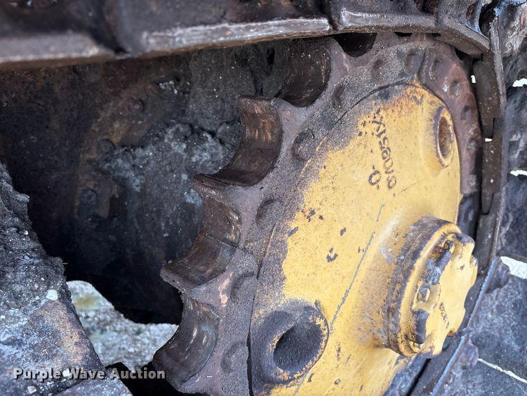 image for item EA7022 1988 Caterpillar D3C dozer