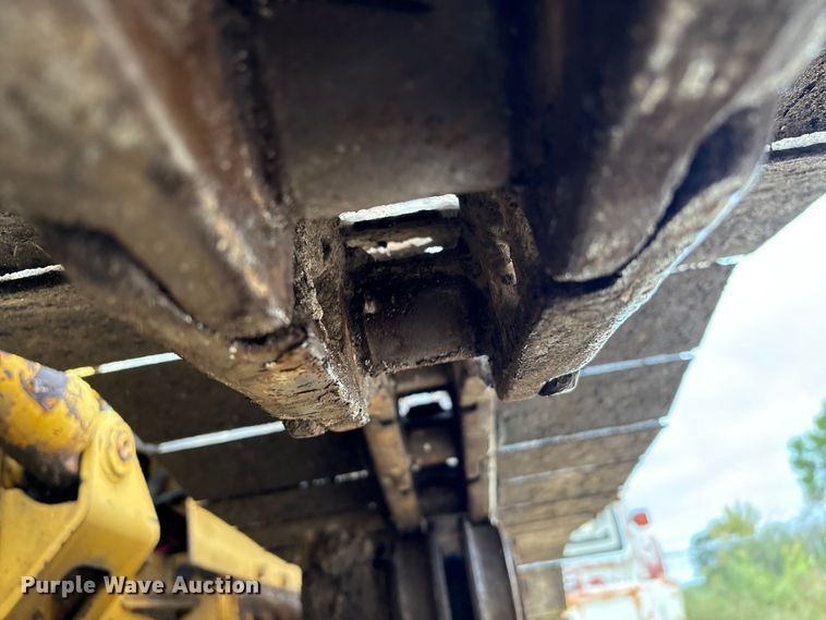 image for item EA7022 1988 Caterpillar D3C dozer