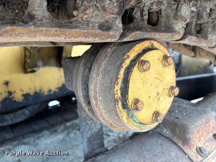 image for item EA7022 1988 Caterpillar D3C dozer