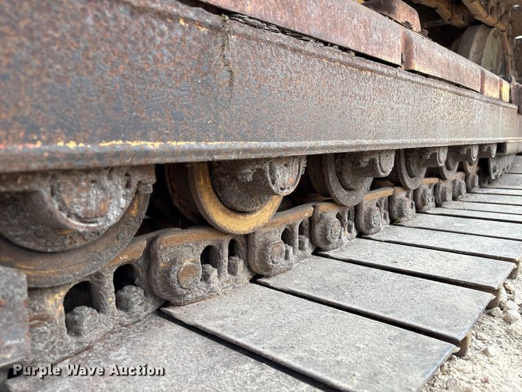 image for item EA7022 1988 Caterpillar D3C dozer