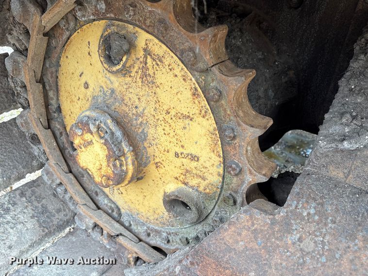 image for item EA7022 1988 Caterpillar D3C dozer