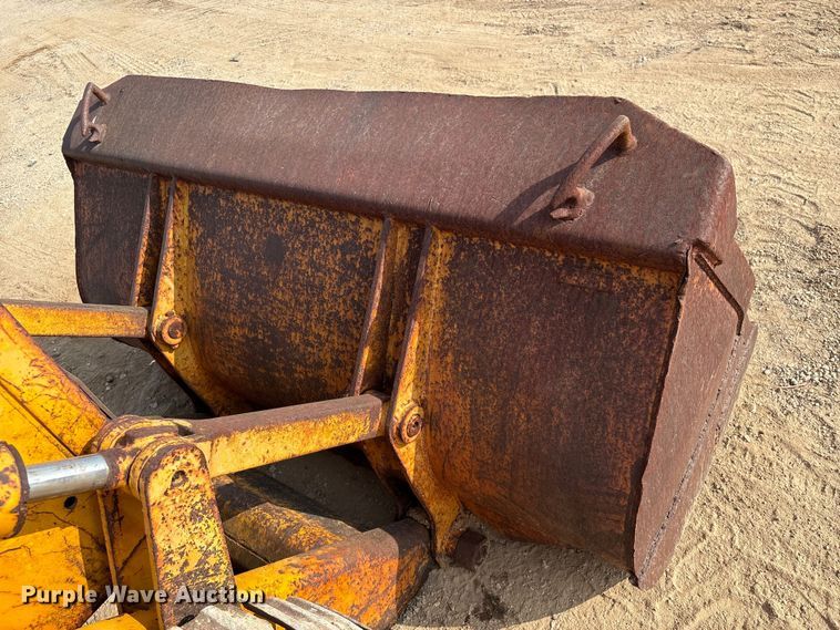 image for item EA7023 John Deere 450C track loader