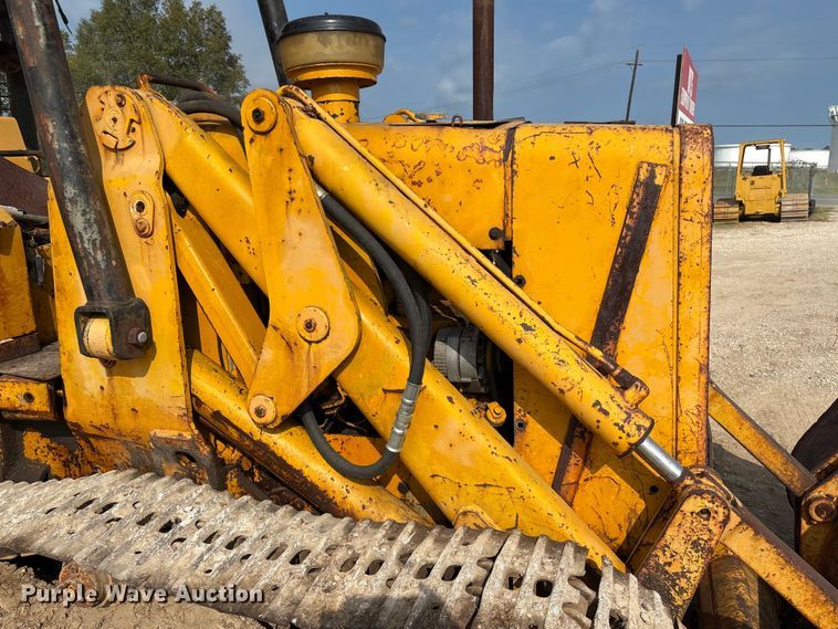 image for item EA7023 John Deere 450C track loader