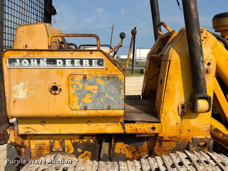 image for item EA7023 John Deere 450C track loader