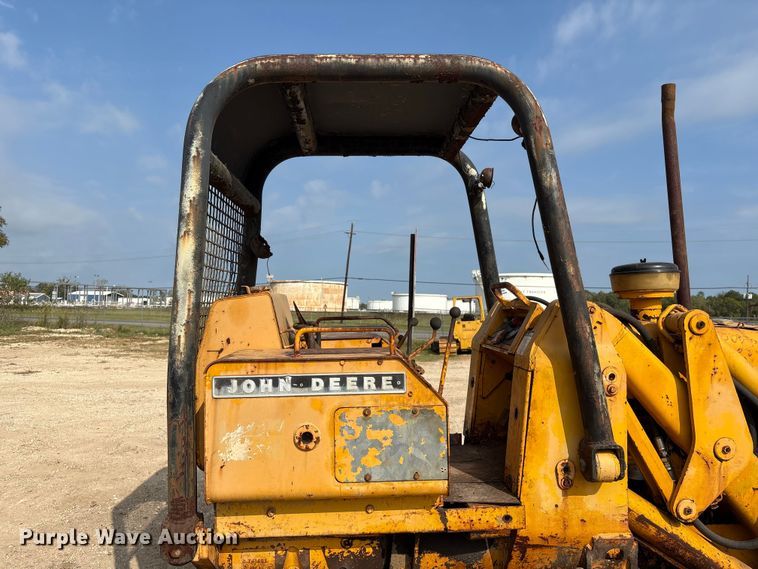 image for item EA7023 John Deere 450C track loader