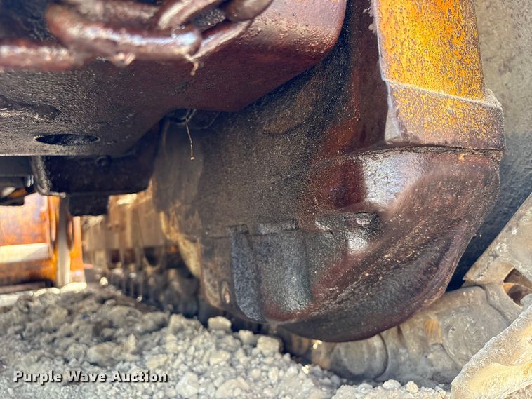 image for item EA7023 John Deere 450C track loader